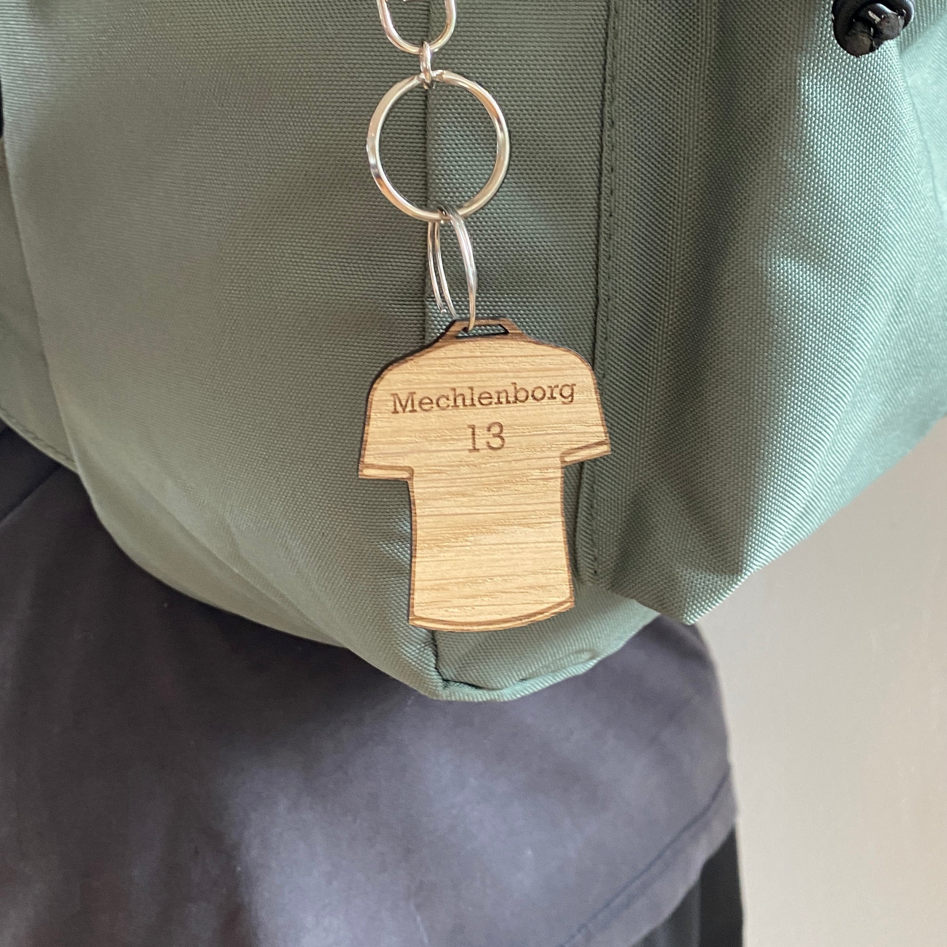 Nøglering - Sportstrøje med navn og nummer